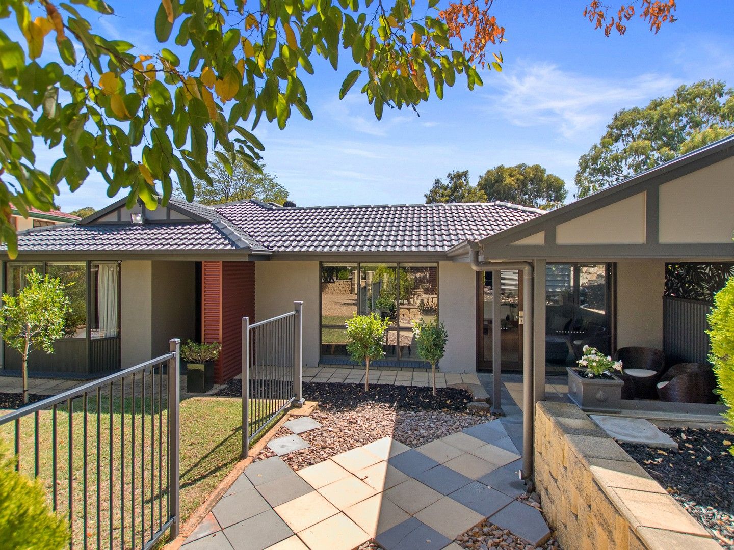 3 Panorama Drive, Aberfoyle Park SA 5159, Image 2