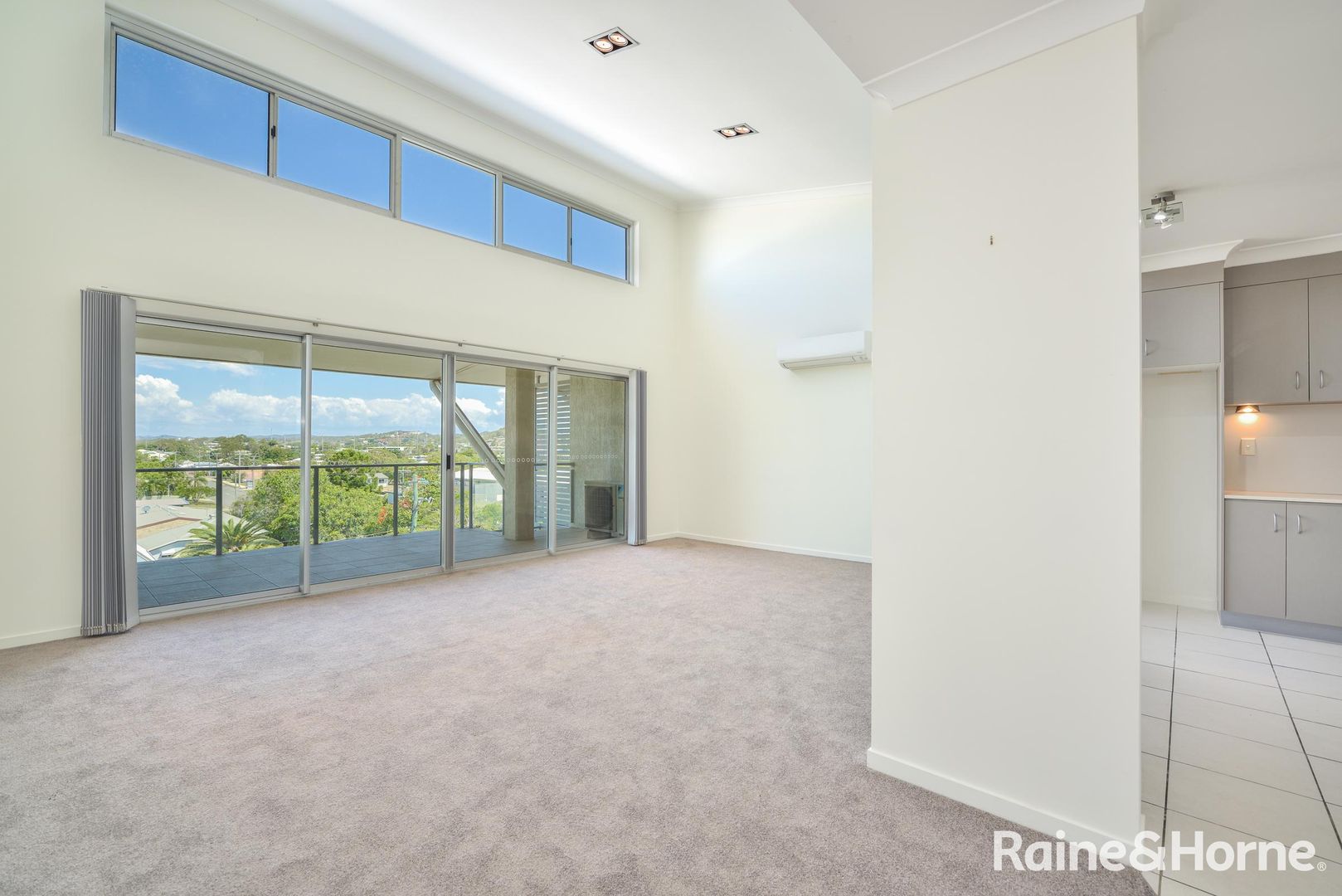 28/22 Barney Street, Barney Point QLD 4680, Image 2