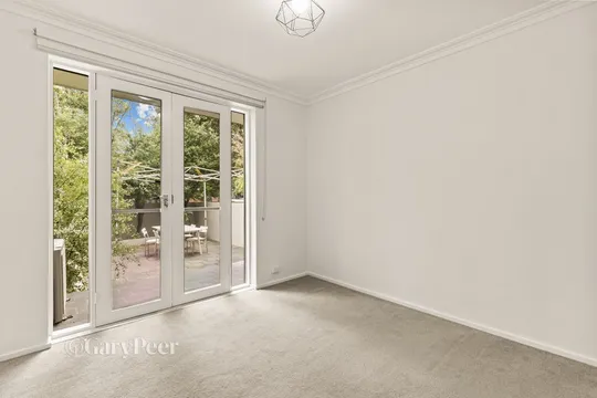 2/17 Masters St, Caulfield VIC 3162 - Apartment For Rent | Domain