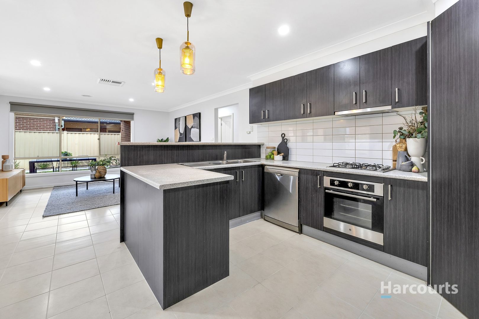 9 Richie Circuit, Hillside VIC 3037, Image 2