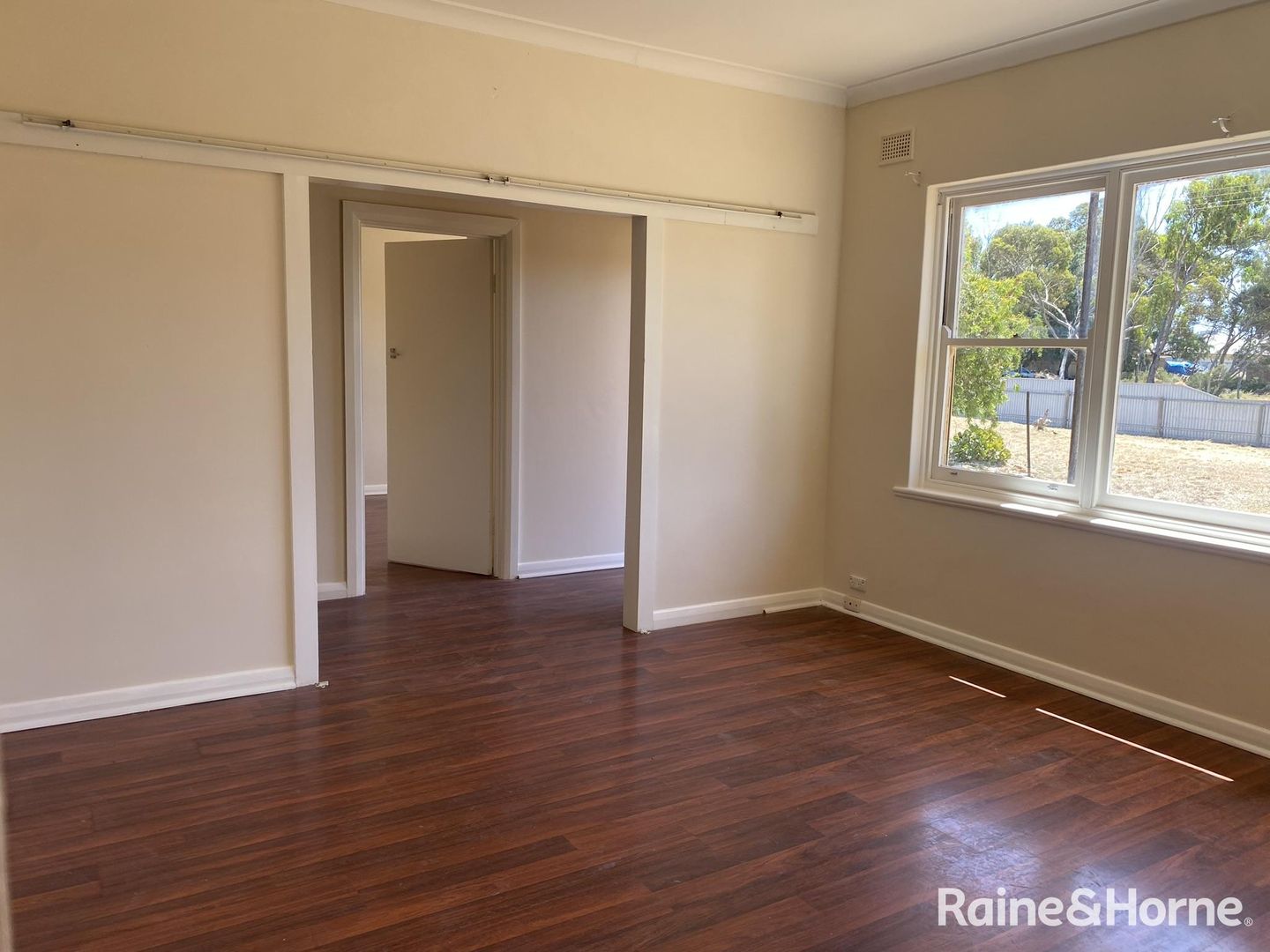 155 Grassmere Drive, Murray Bridge SA 5253 House For Rent 390 Domain