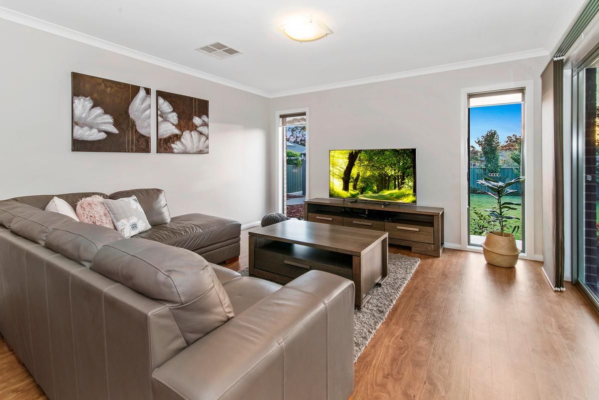 3 Hampshire Place, Strathfieldsaye VIC 3551, Image 2