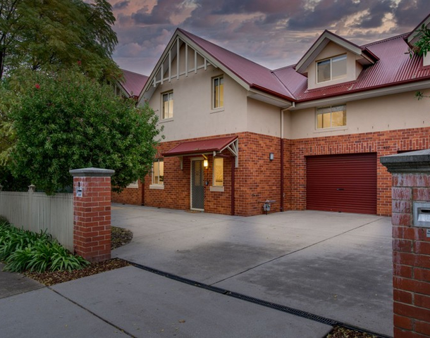 2/537 Schubach Street, East Albury NSW 2640