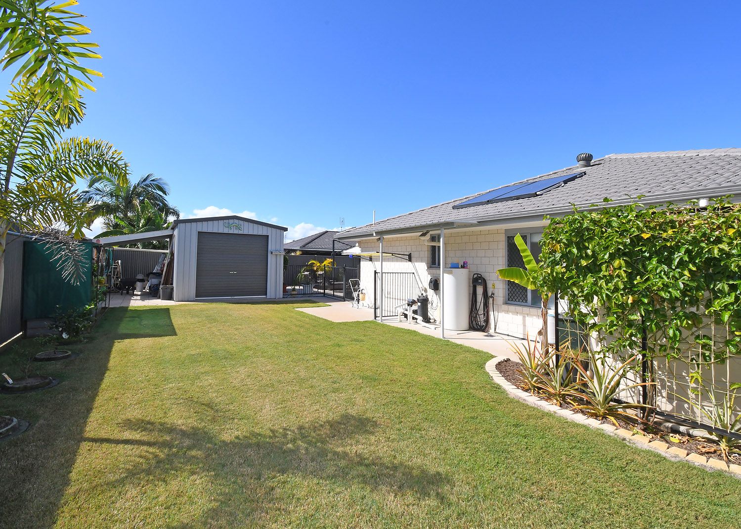 32 Ronaldo Way, Urangan QLD 4655, Image 2