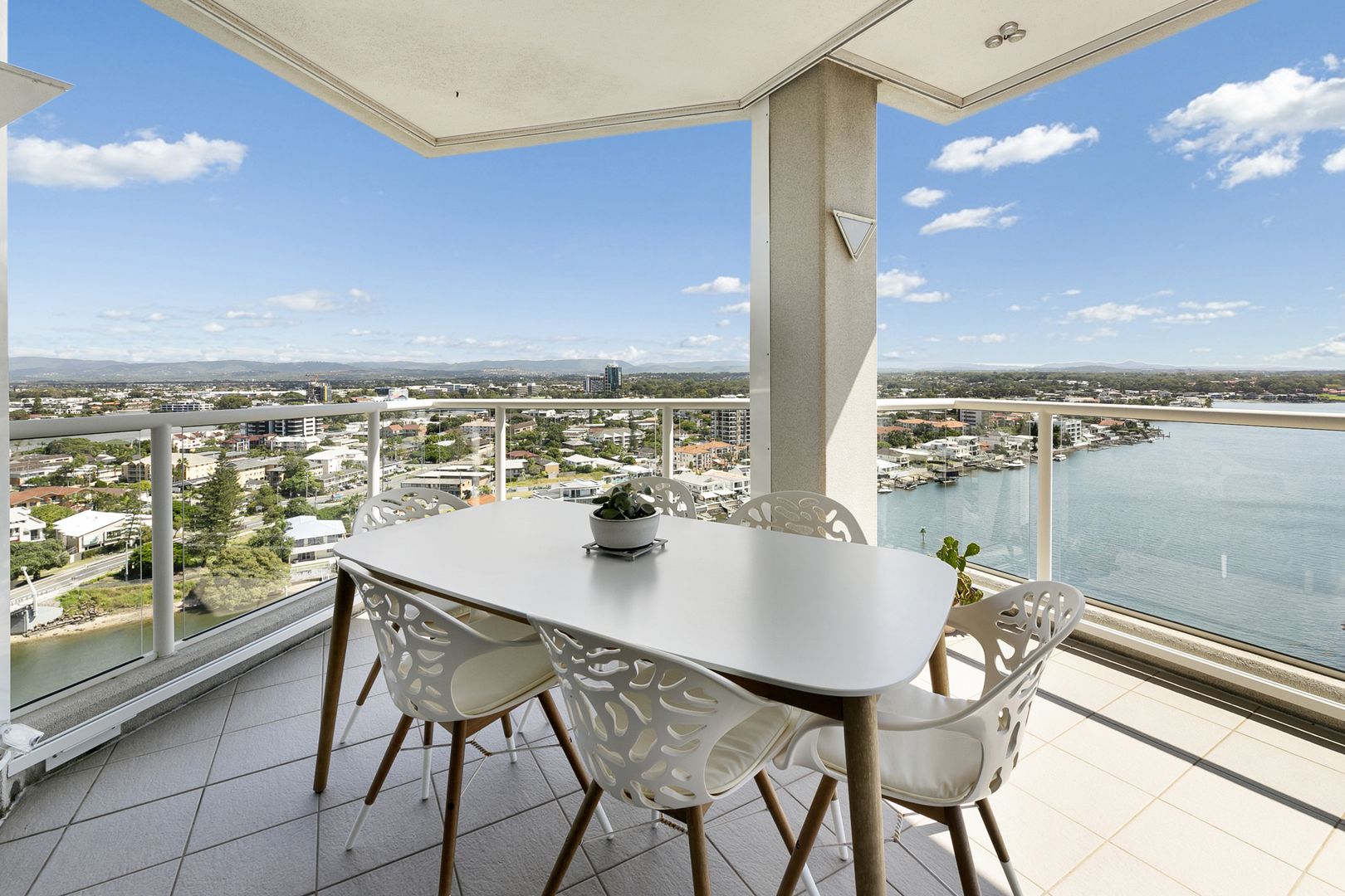 15/20 Riverview Parade, Surfers Paradise QLD 4217, Image 1