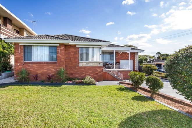 Picture of 181 Kingswood Road, ENGADINE NSW 2233