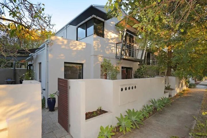 2 bedrooms House in 16B Princess Road CRAWLEY WA, 6009