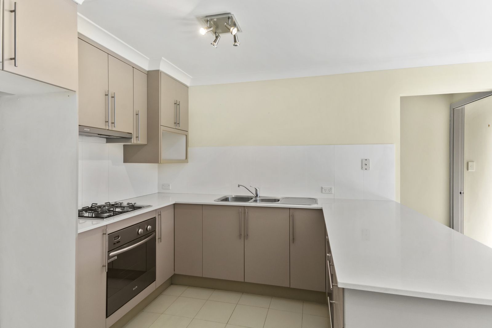 2/54 Meadow Street, Tarrawanna NSW 2518, Image 1