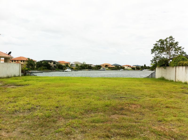 8 Calmwater Crescent, Helensvale QLD 4212, Image 2