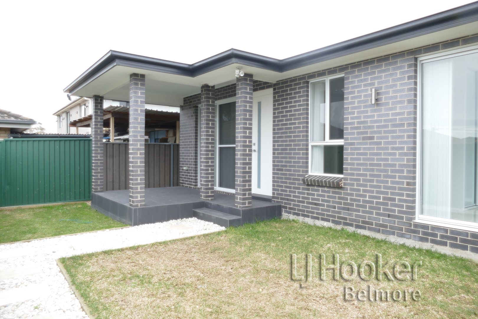 3 bedrooms House in 8a Prairie Vale Road BANKSTOWN NSW, 2200