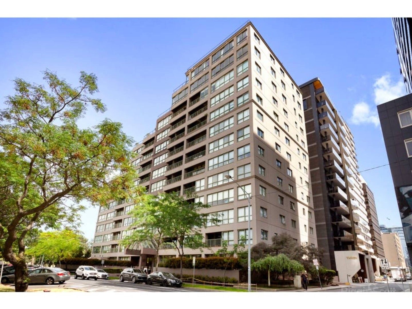 2 bedrooms Apartment / Unit / Flat in 703/15 Queens Road MELBOURNE VIC, 3000