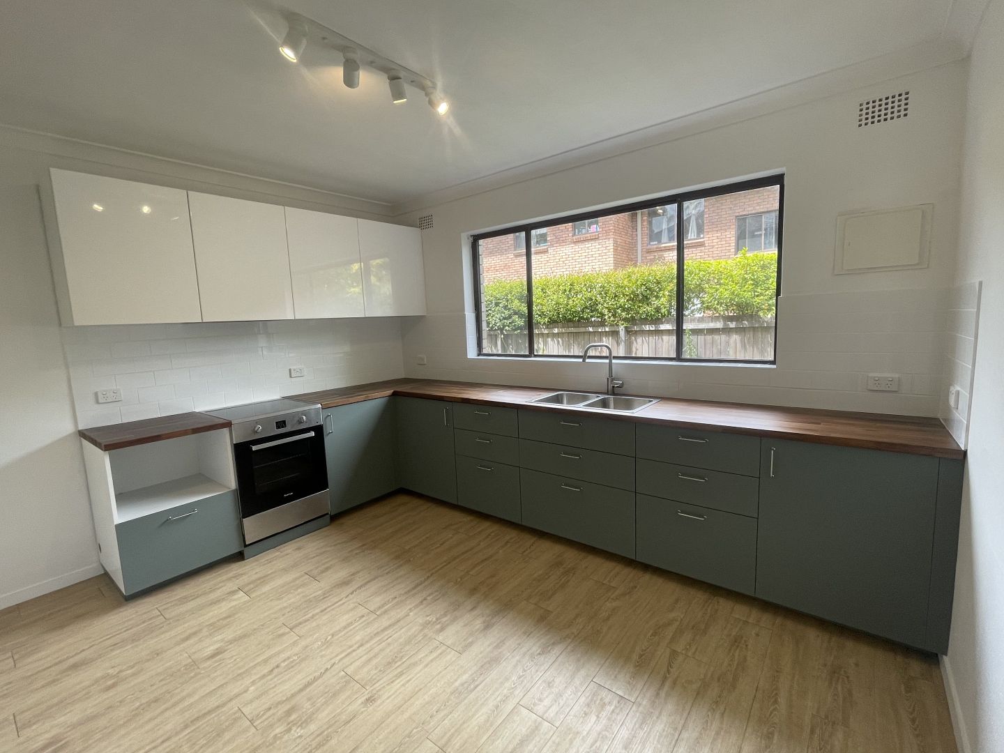 2/30 Railway Parade, Mittagong NSW 2575 House For Rent 500 Domain