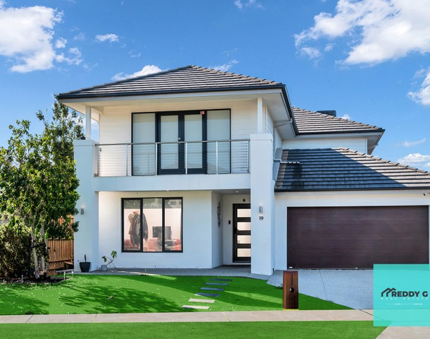 19 Thornbury Way, Williams Landing VIC 3027