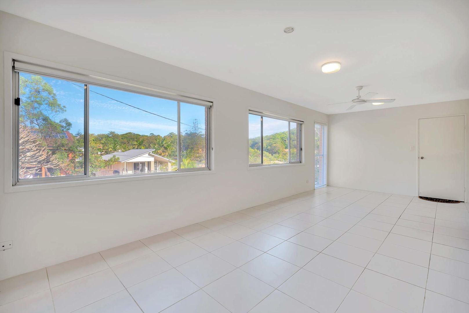 Unit 3/7 Albert St, Burleigh Heads QLD 4220, Image 2