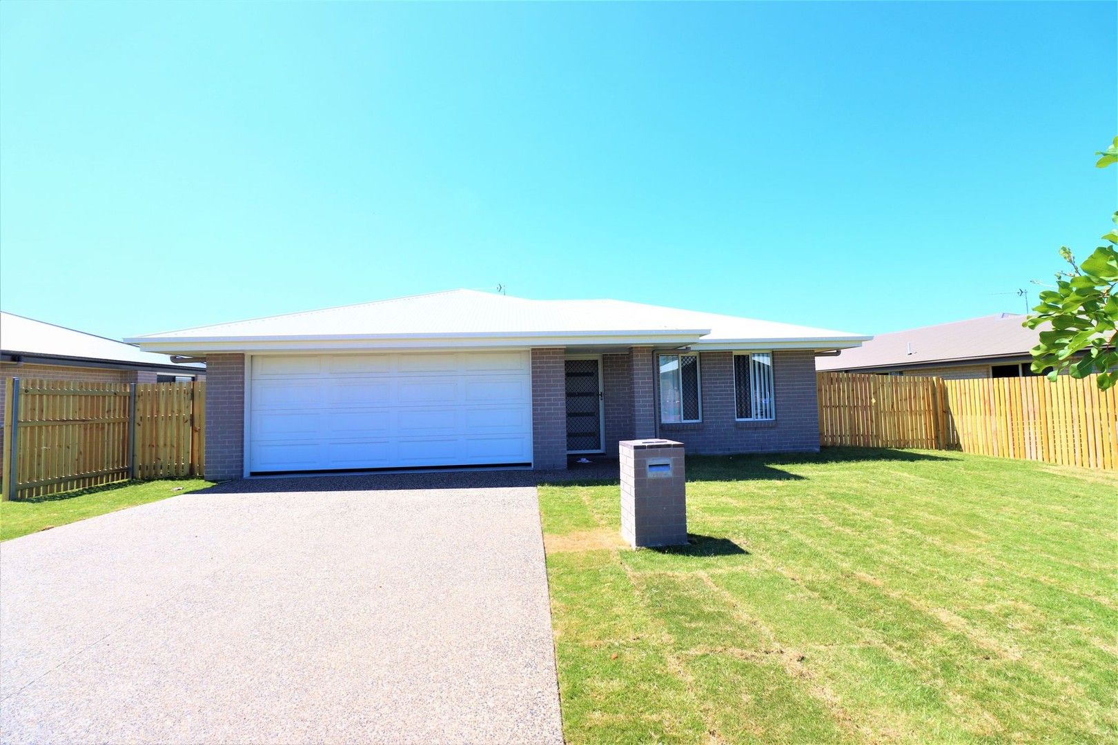 4 bedrooms House in 11 Plover Street KAWUNGAN QLD, 4655
