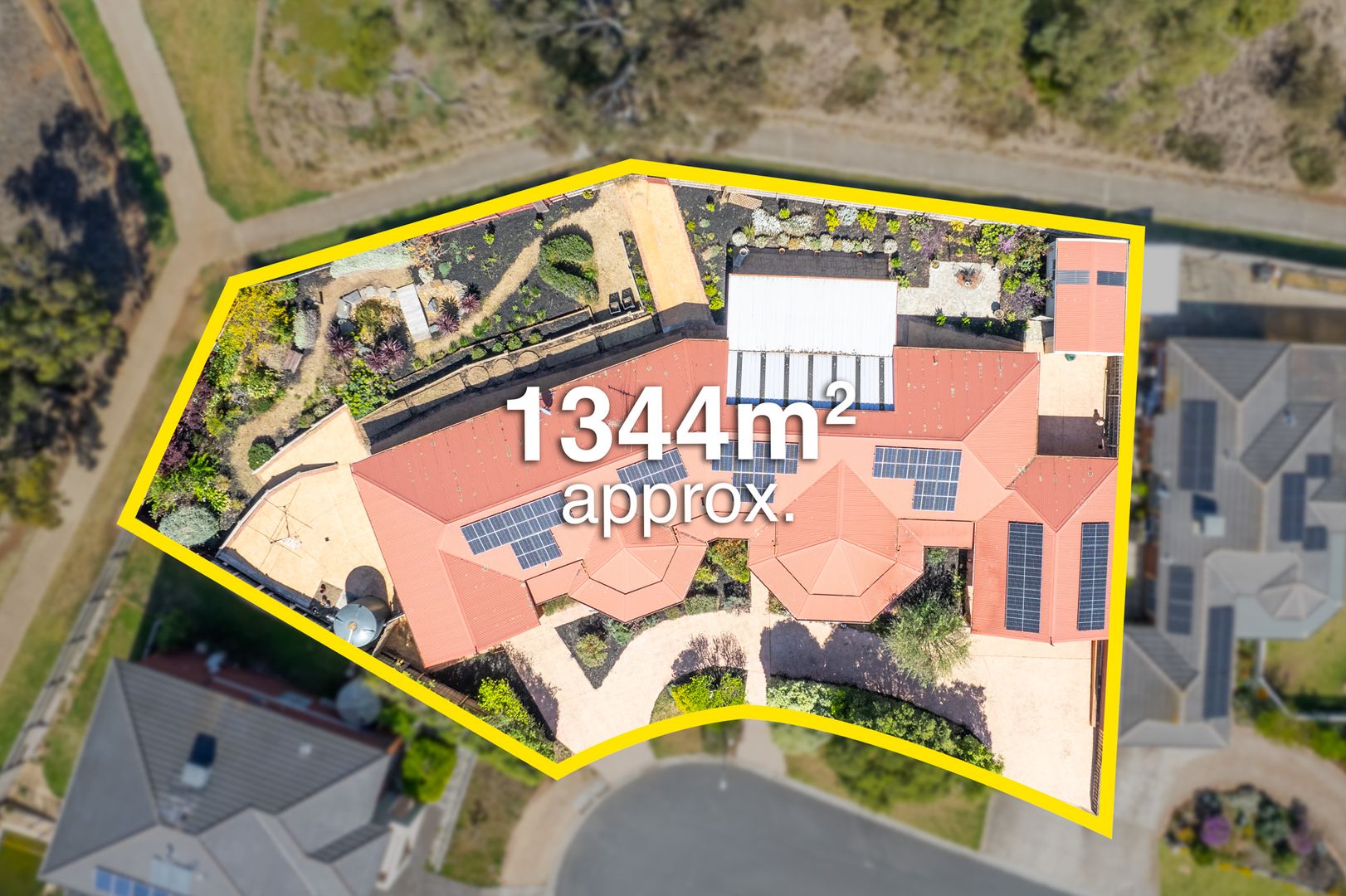 32 Golden Ash Grove, Hoppers Crossing VIC 3029, Image 1