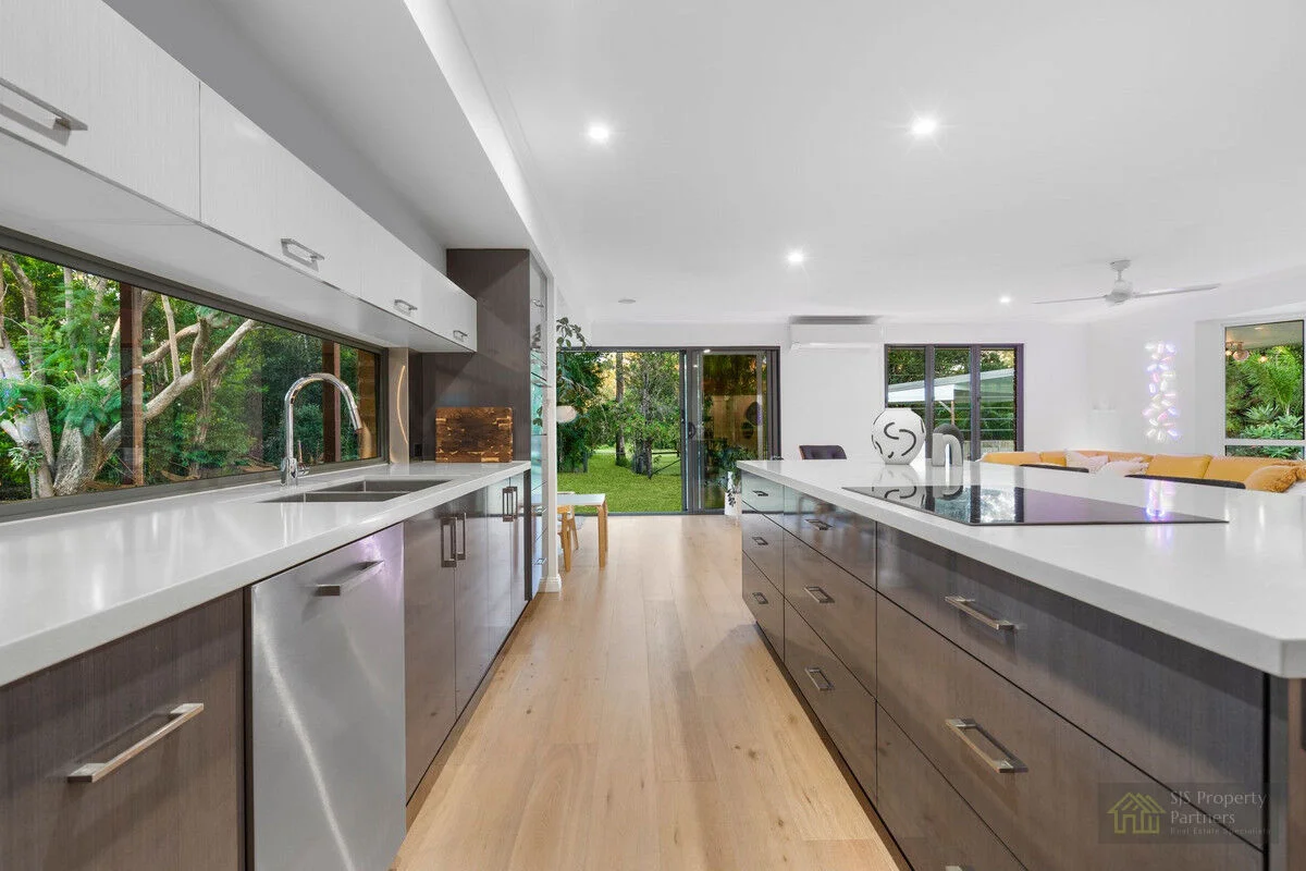 2 Jersey Road, Tamborine QLD 4270