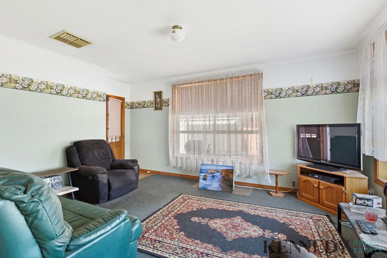 2/5 Shannon Court, Yarrawonga VIC 3730, Image 2