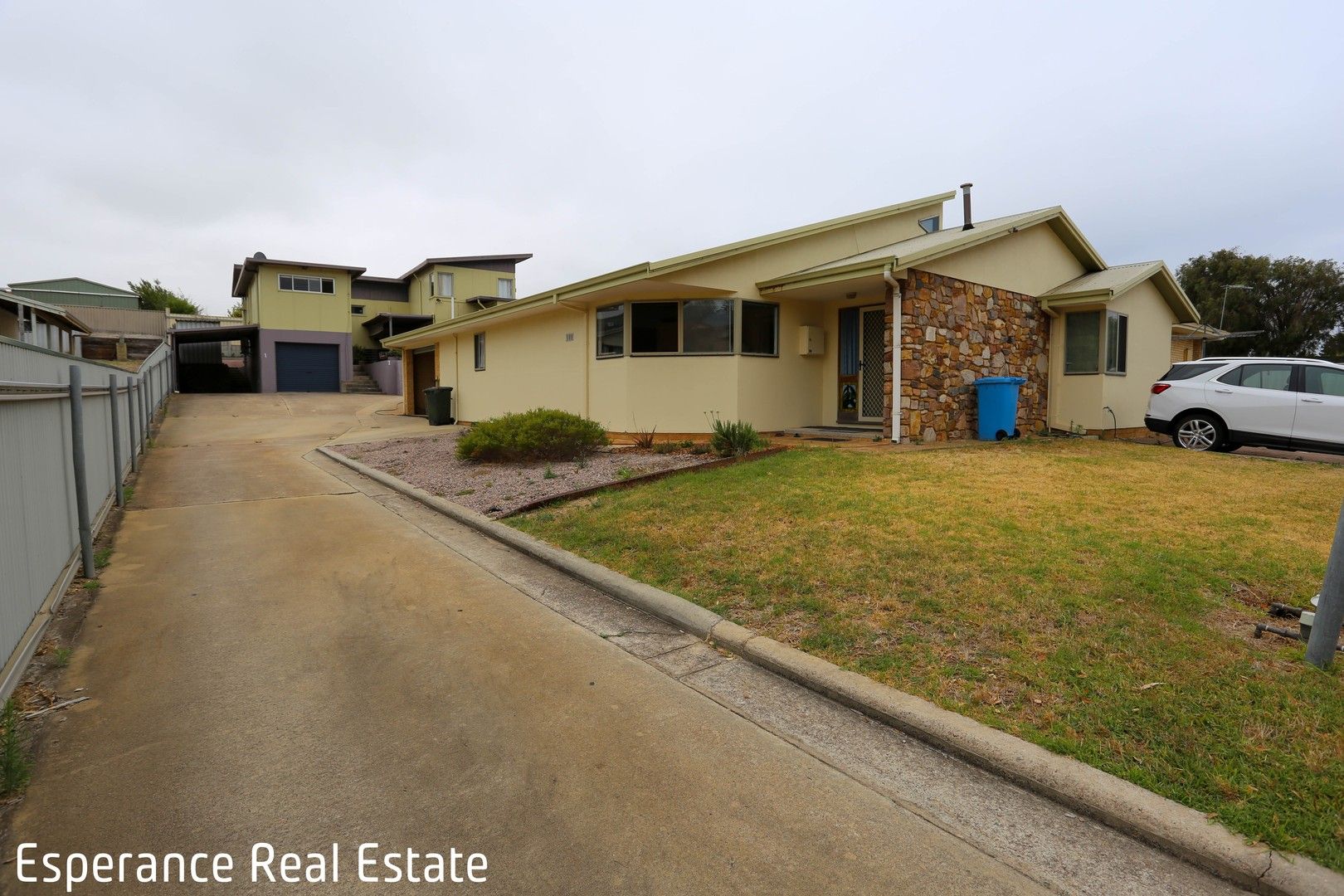 6 bedrooms House in 3 Brockman Street ESPERANCE WA, 6450