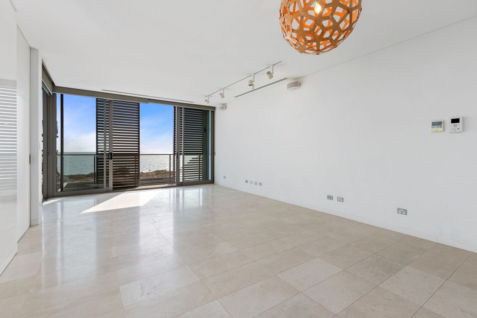 6/23 Ocean Drive, North Coogee WA 6163, Image 2