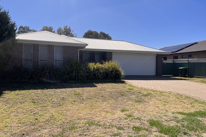Picture of 18 Dunheved Circle, DUBBO NSW 2830