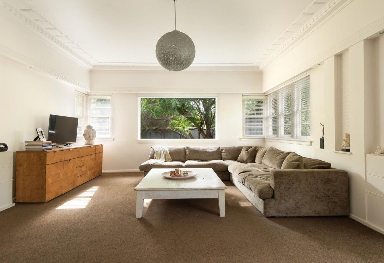 5 bedrooms House in 8 Mytton Grove BRIGHTON VIC, 3186