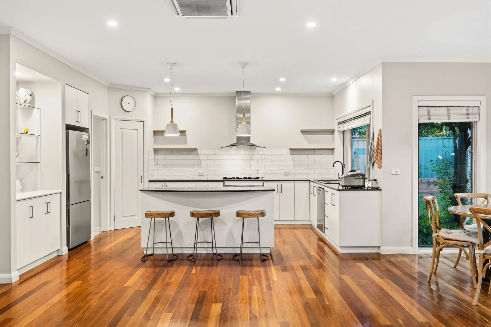 Additional image 8 of 7 St Glens Way, Lake Gardens VIC 3355