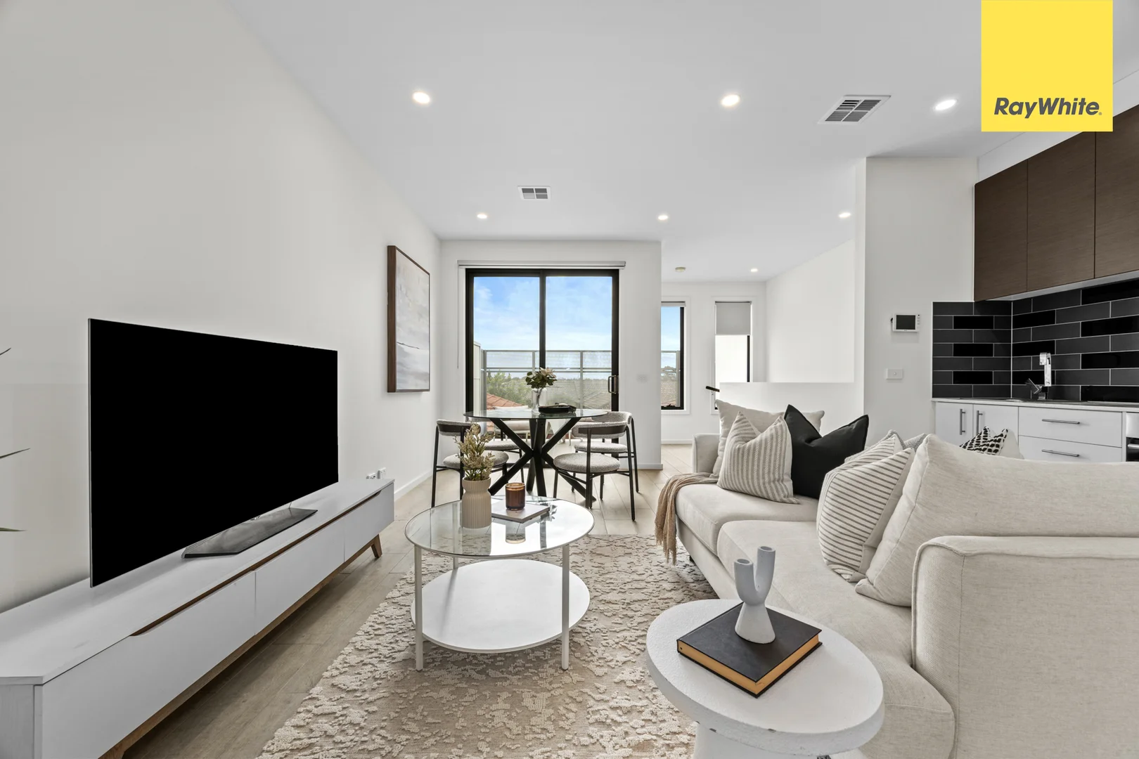 Additional image 9 of 4/1 Erskine Avenue, Reservoir VIC 3073