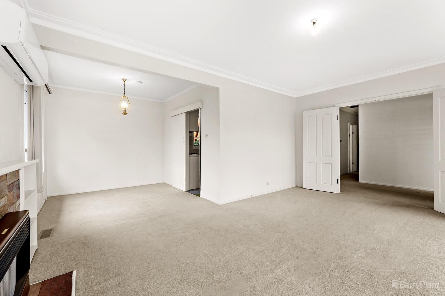 7 Oregon Drive, Donvale VIC 3111, Image 2