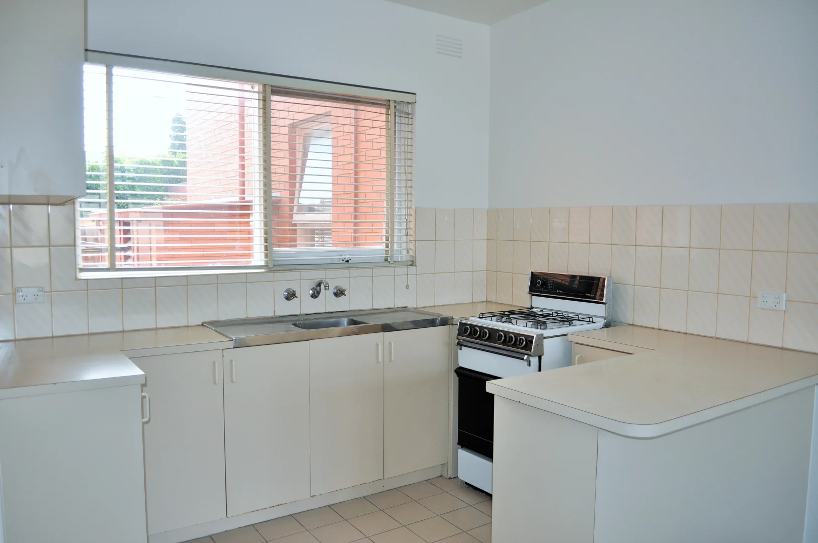 Additional image 2 of 10/13 Crimea Street, Caulfield North VIC 3161