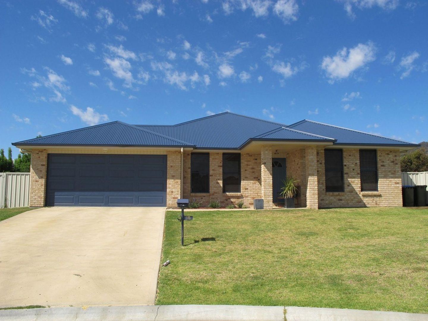16 Hennessy Place, Mudgee NSW 2850