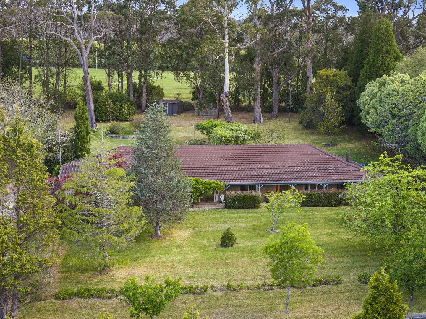 5 Farnborough Drive, Moss Vale NSW 2577, Image 0