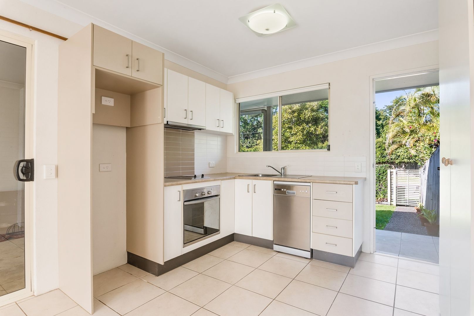 U2/20 Stevens Street, Yandina QLD 4561, Image 2