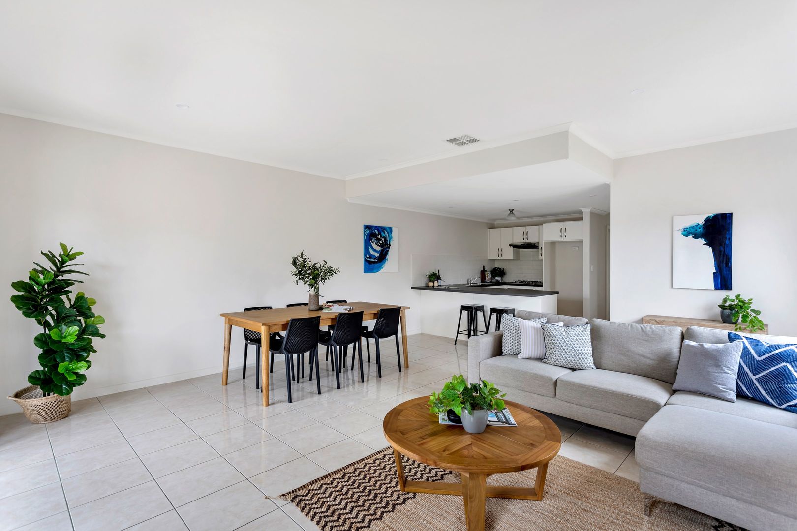 11B Raggatt Crescent, Mitchell Park SA 5043, Image 2