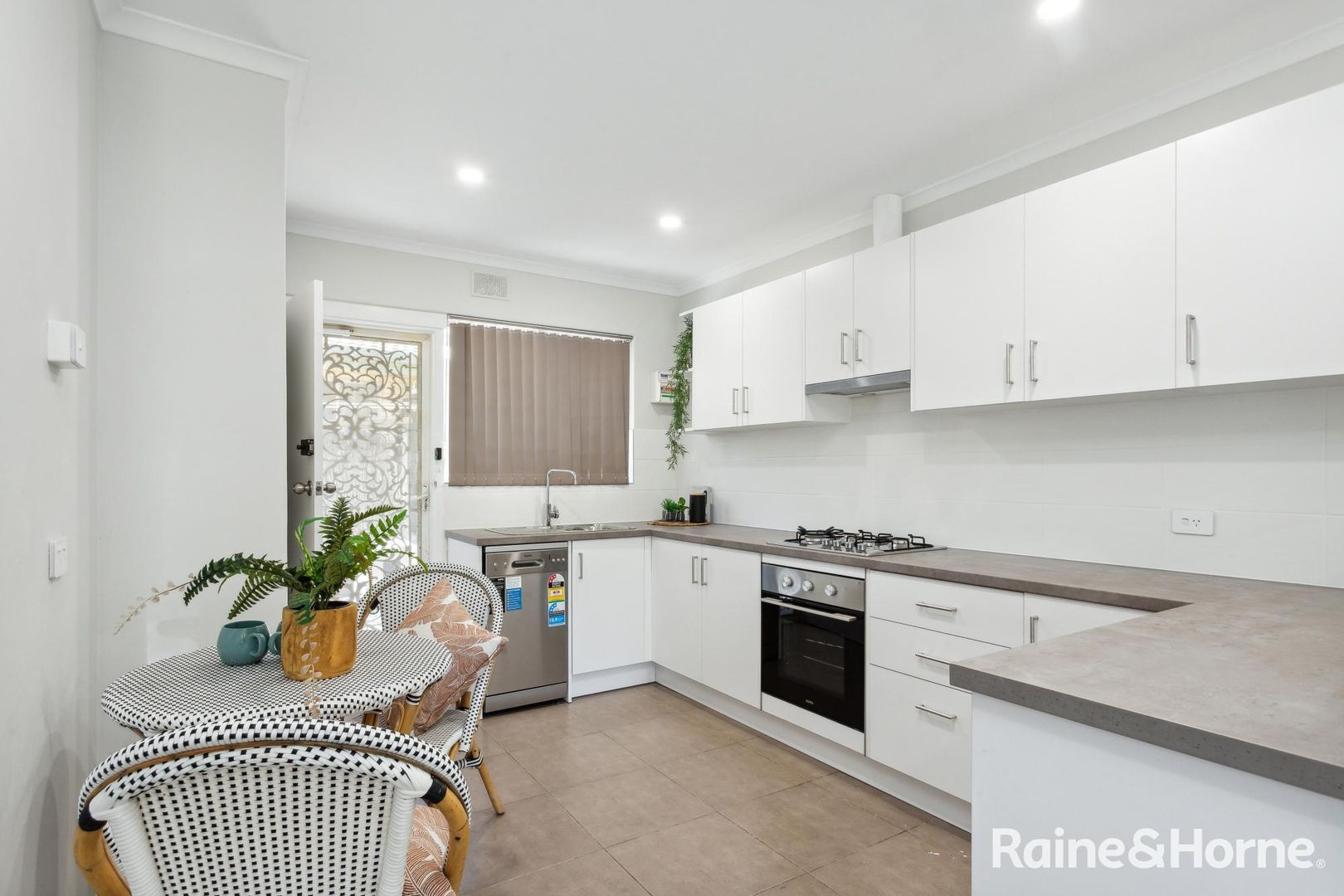 5/5A Riverside Drive, Bedford Park SA 5042, Image 1