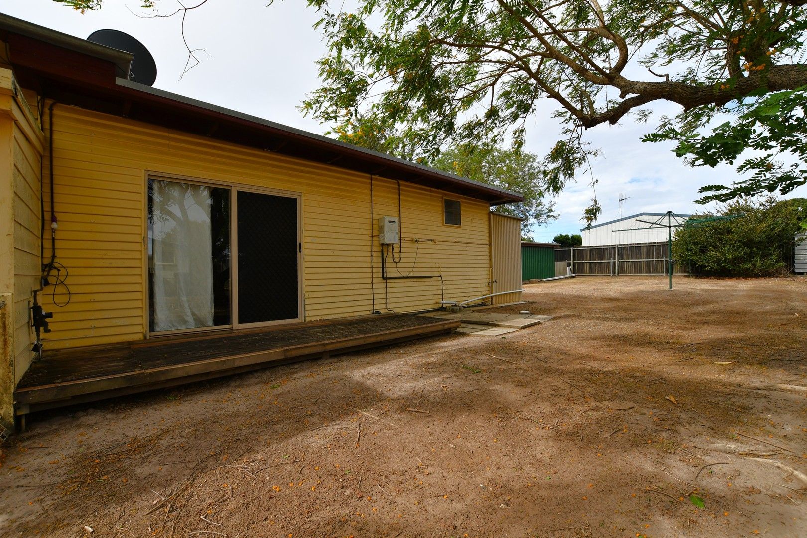 2 bedrooms Apartment / Unit / Flat in 2/36 Totten Street KEPNOCK QLD, 4670