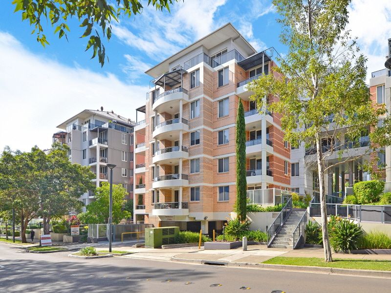 2 bedrooms Apartment / Unit / Flat in 95 Bonar Street WOLLI CREEK NSW, 2205