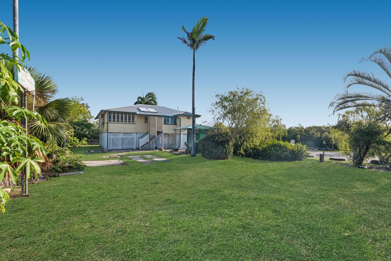 1 Sixth Avenue, South Townsville QLD 4810