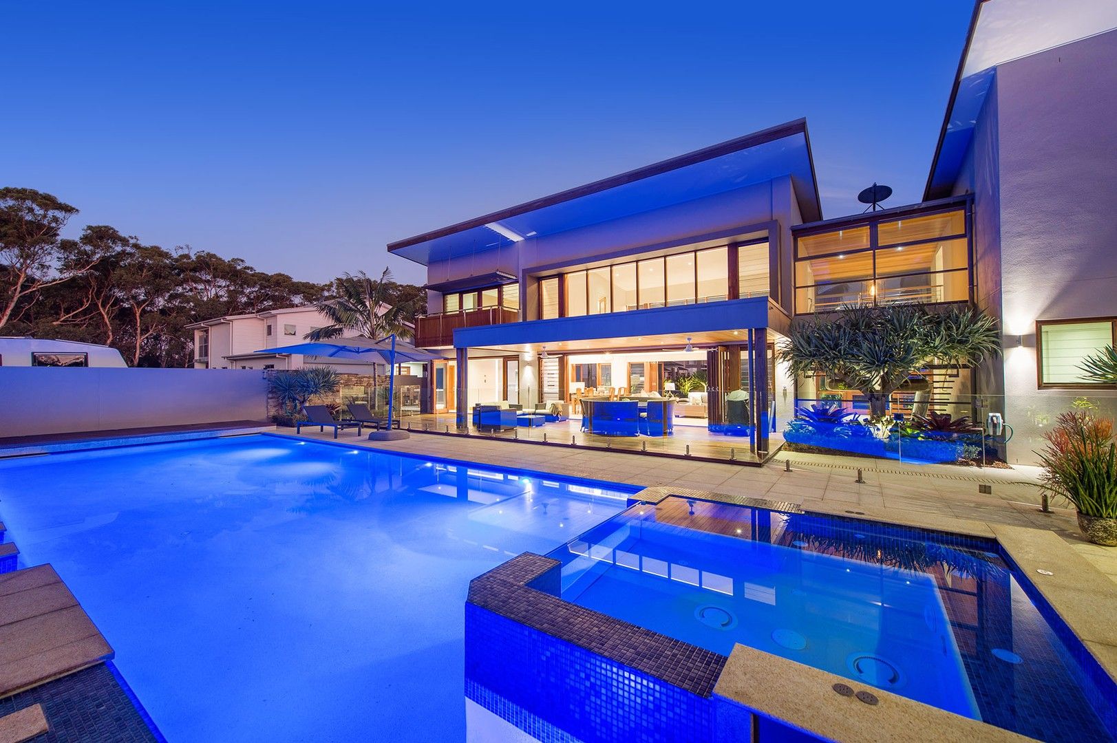 4 bedrooms House in 3 Beach Break Court BONNY HILLS NSW, 2445