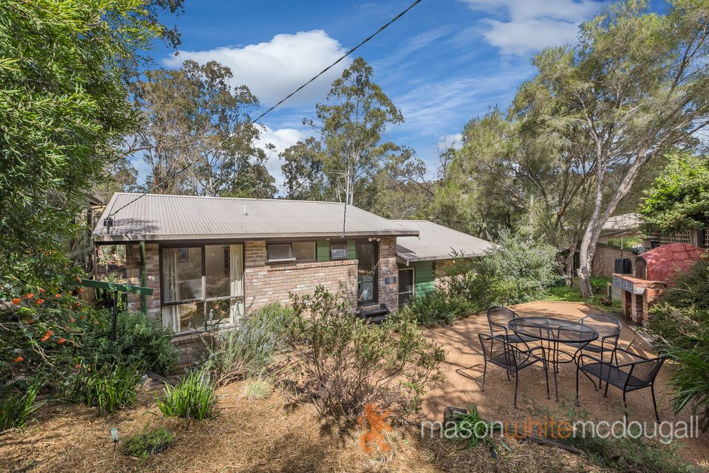 111 Meander Road, Hurstbridge Property History & Address Research