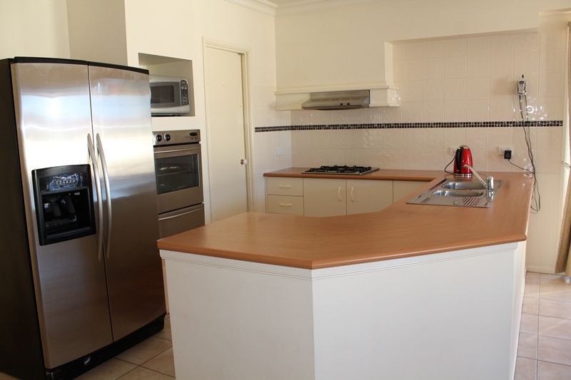 10 Wheat Place, Horningsea Park NSW 2171, Image 1