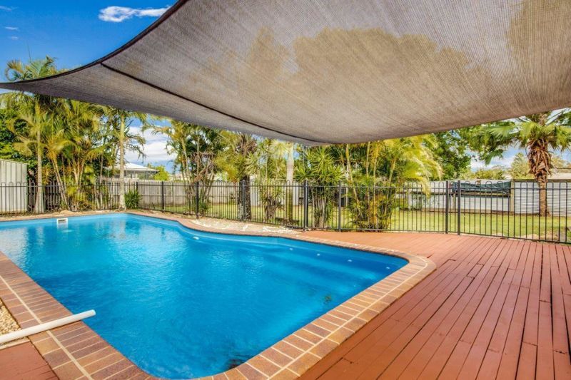 4 bedrooms House in 17 Menzies Street CALLIOPE QLD, 4680
