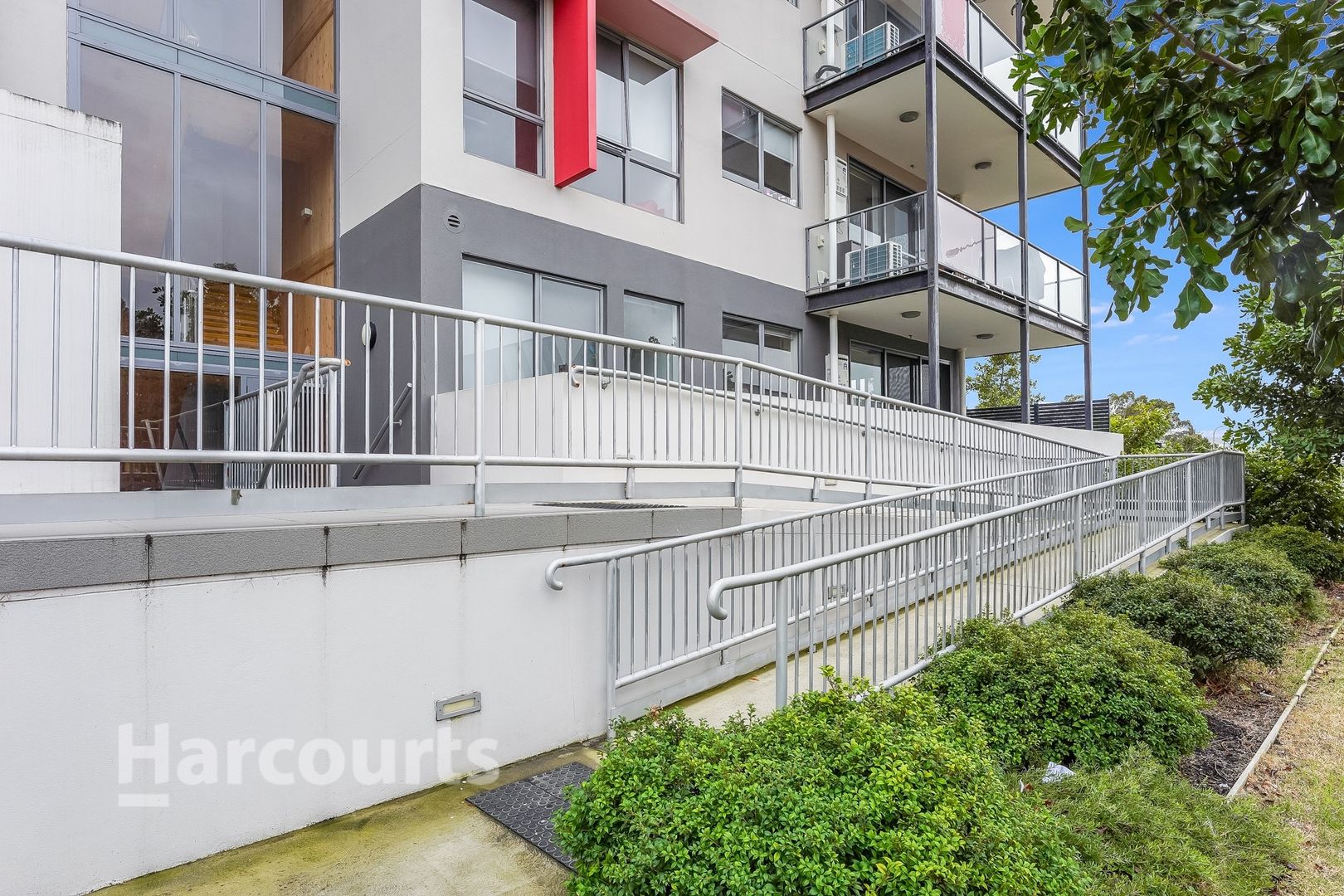 2/110 Kellicar Road, Campbelltown NSW 2560, Image 1