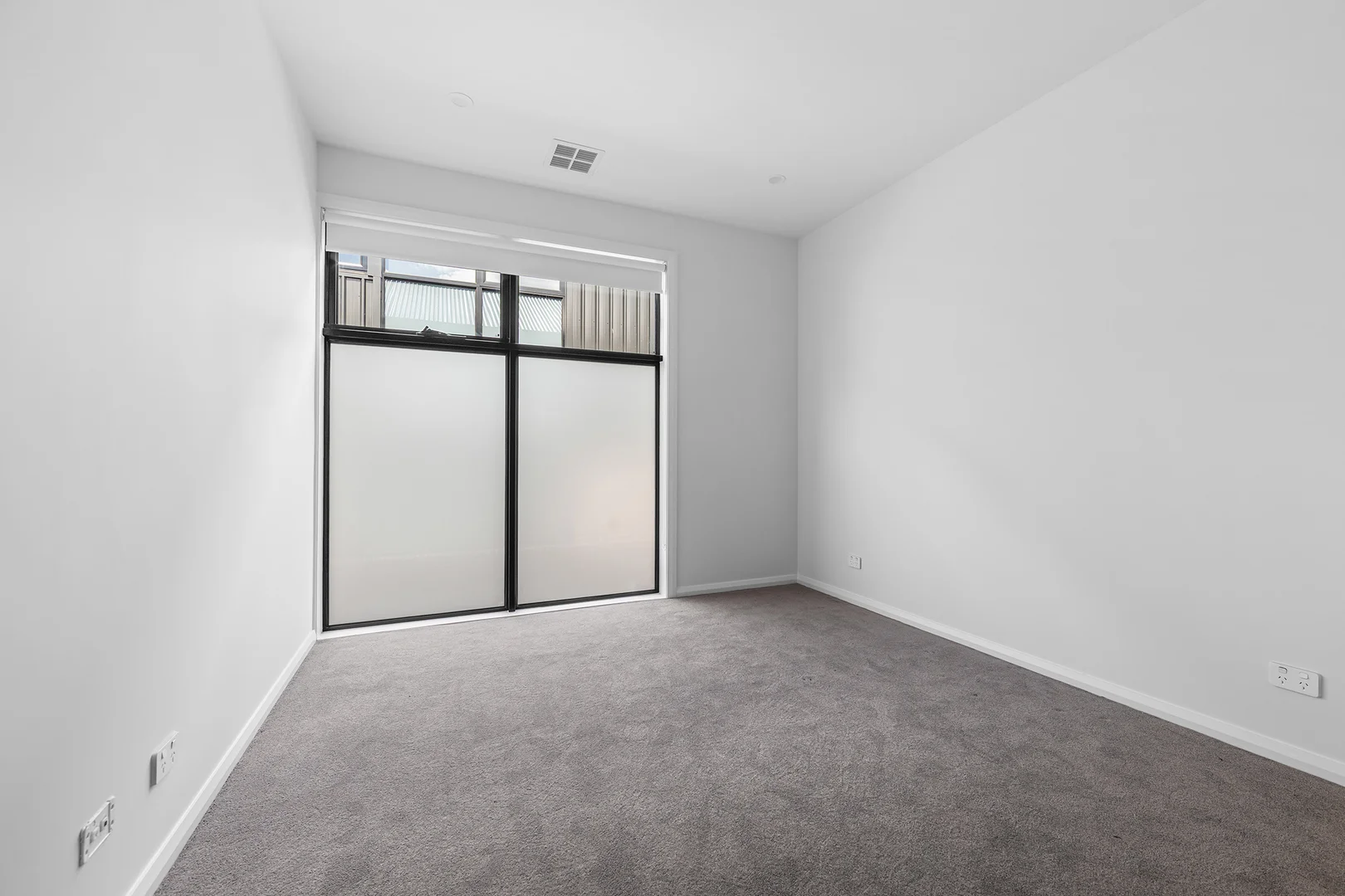 Additional image 11 of 2/142 Warrigal Road, Camberwell VIC 3124