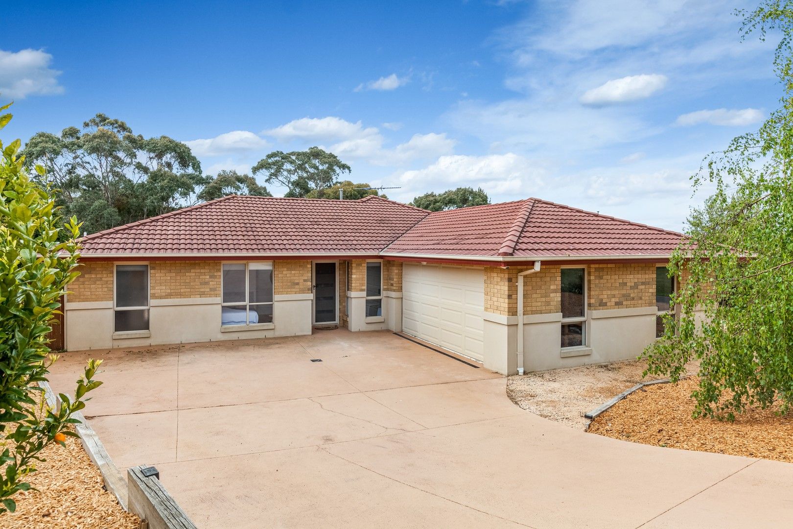 4 bedrooms House in 4 Aurina Drive WALLAN VIC, 3756