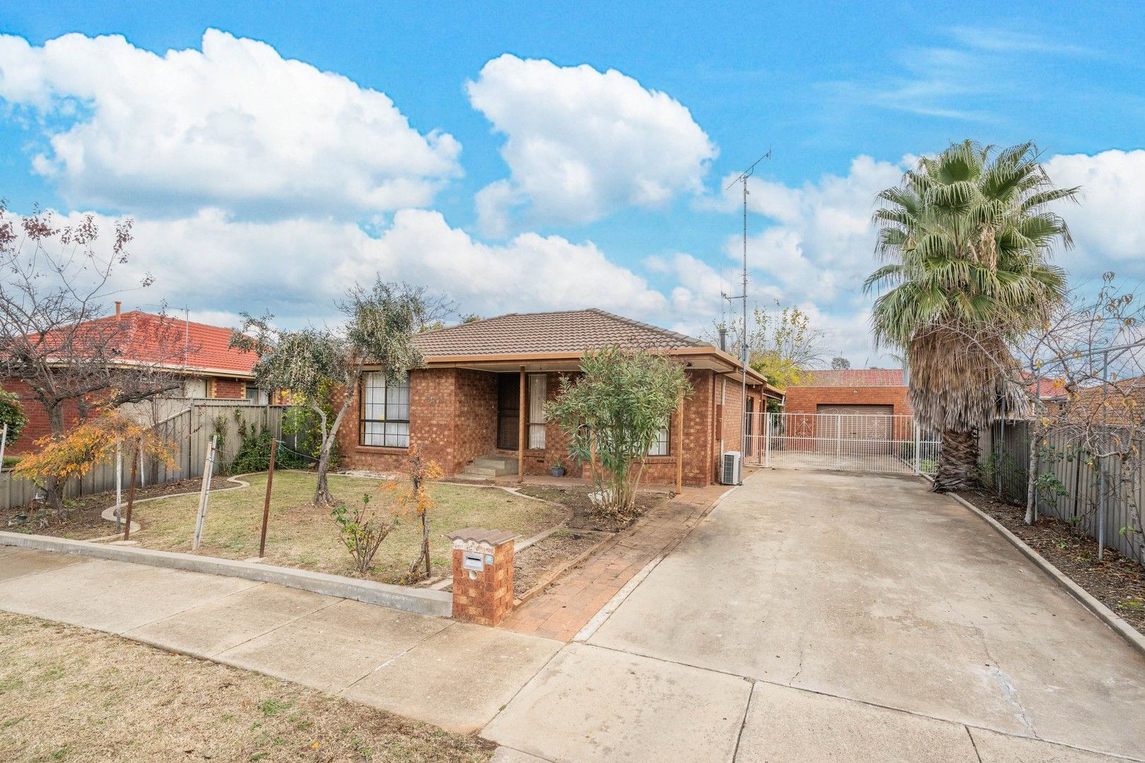 3 bedrooms House in 38 Dunlop SHEPPARTON VIC, 3630