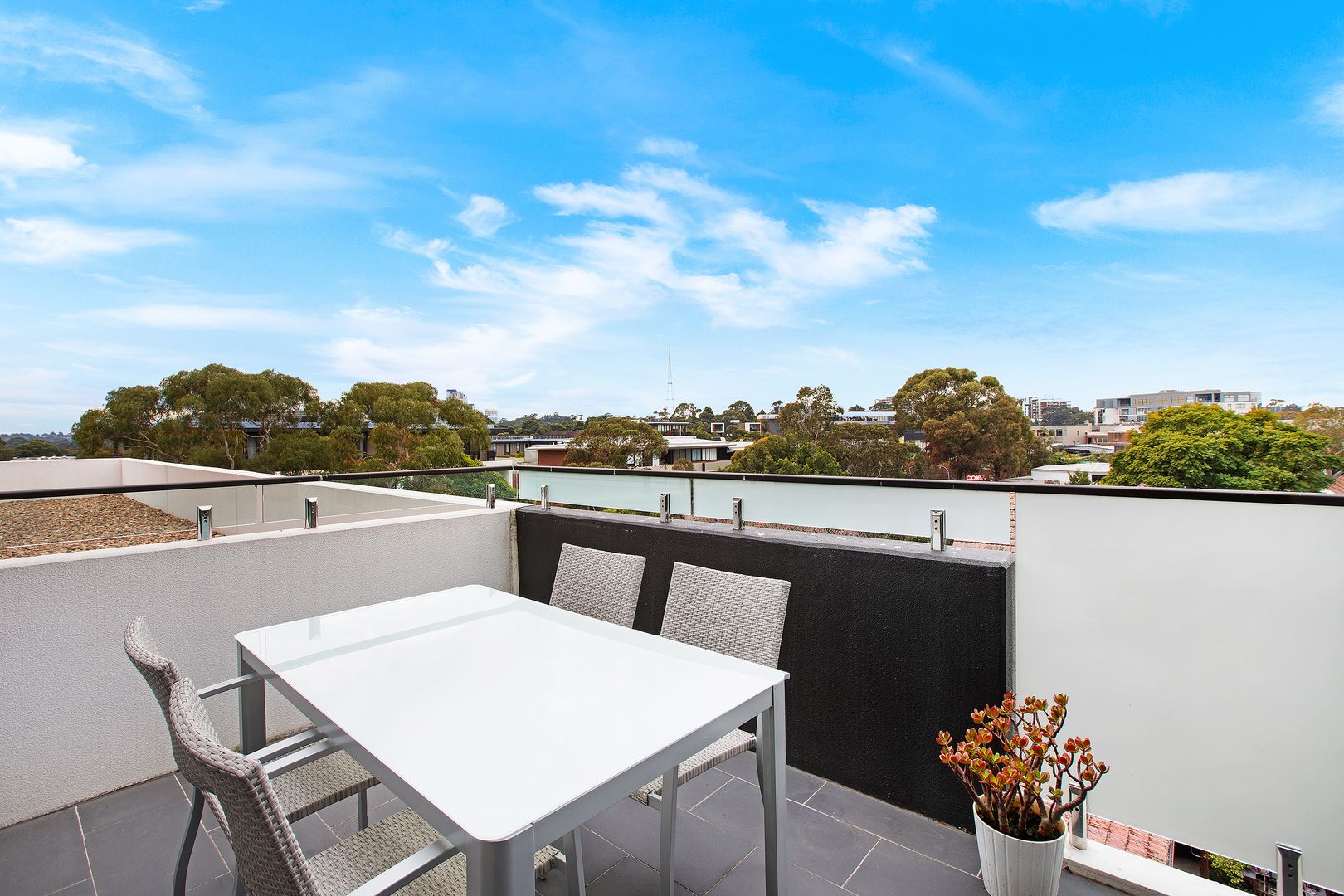 1 bedrooms Apartment / Unit / Flat in 503/14 Finlayson Street LANE COVE NSW, 2066