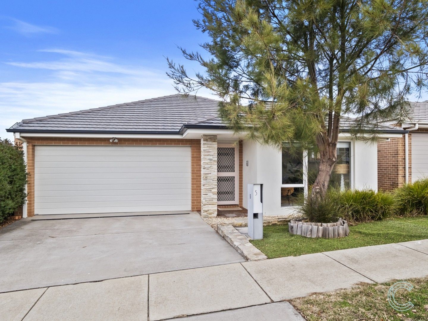 5 Hogg Street, Casey ACT 2913 Domain