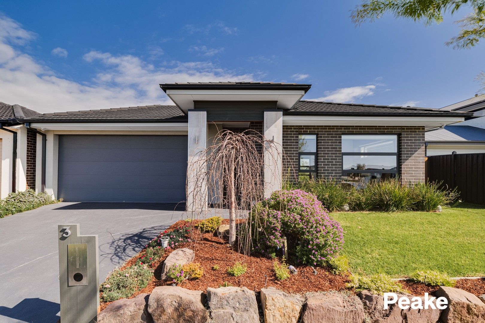4 bedrooms House in 3 Kershope View CLYDE NORTH VIC, 3978