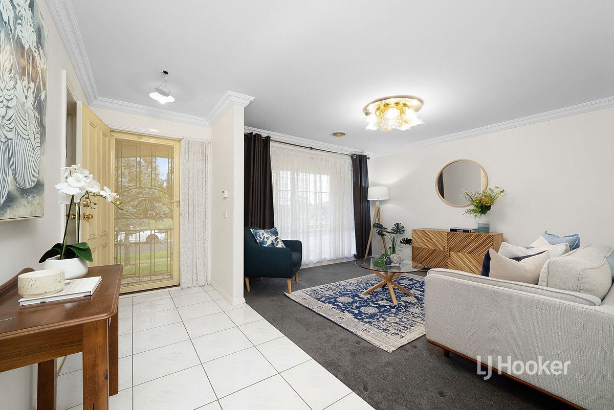 2 Tootles Court, Hoppers Crossing VIC 3029, Image 2